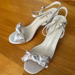 ivory satin bow heels